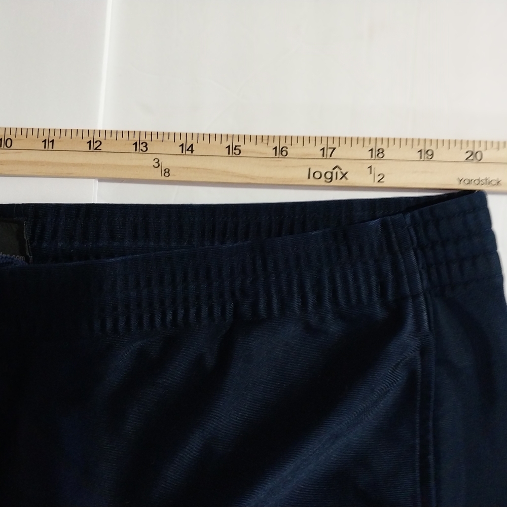 Adidas Men's Vintage Size XL  Navy Blue Athletic Shorts - Picture 5 of 13